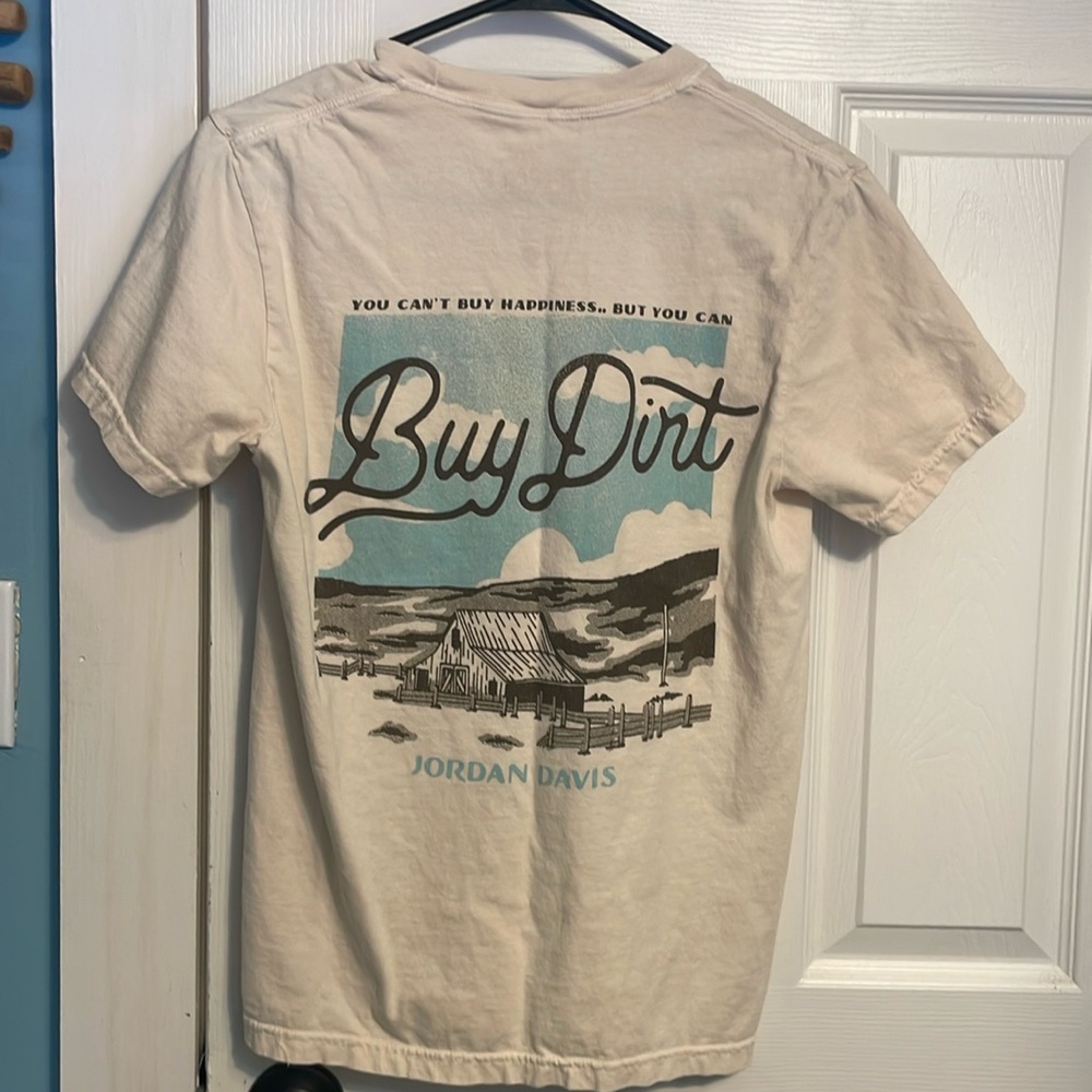 Jordan Davis tee size small